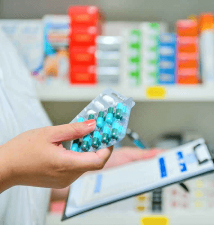 perusahaan farmasi yang terdaftar di bursa efek indonesia